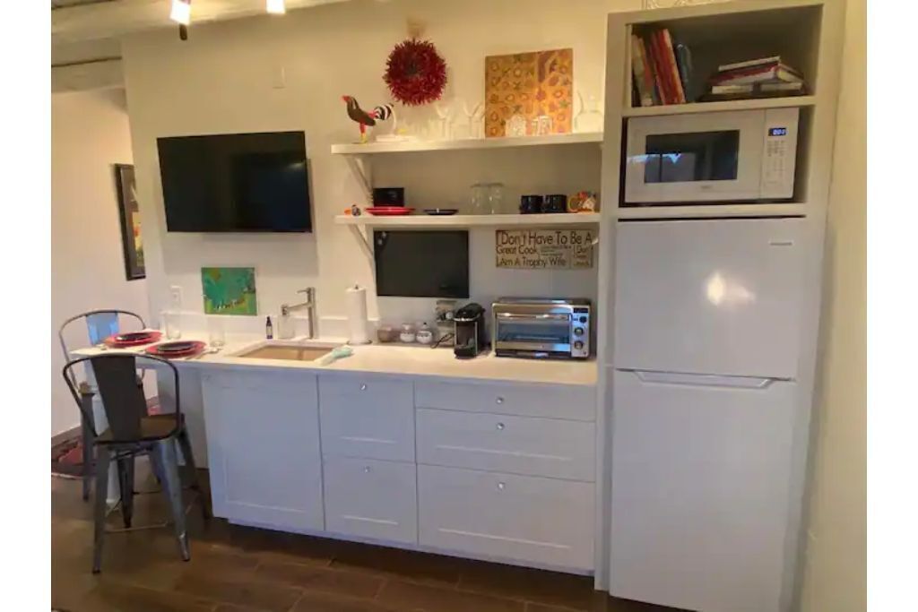 Luxe space & view deck near SF Plaza!