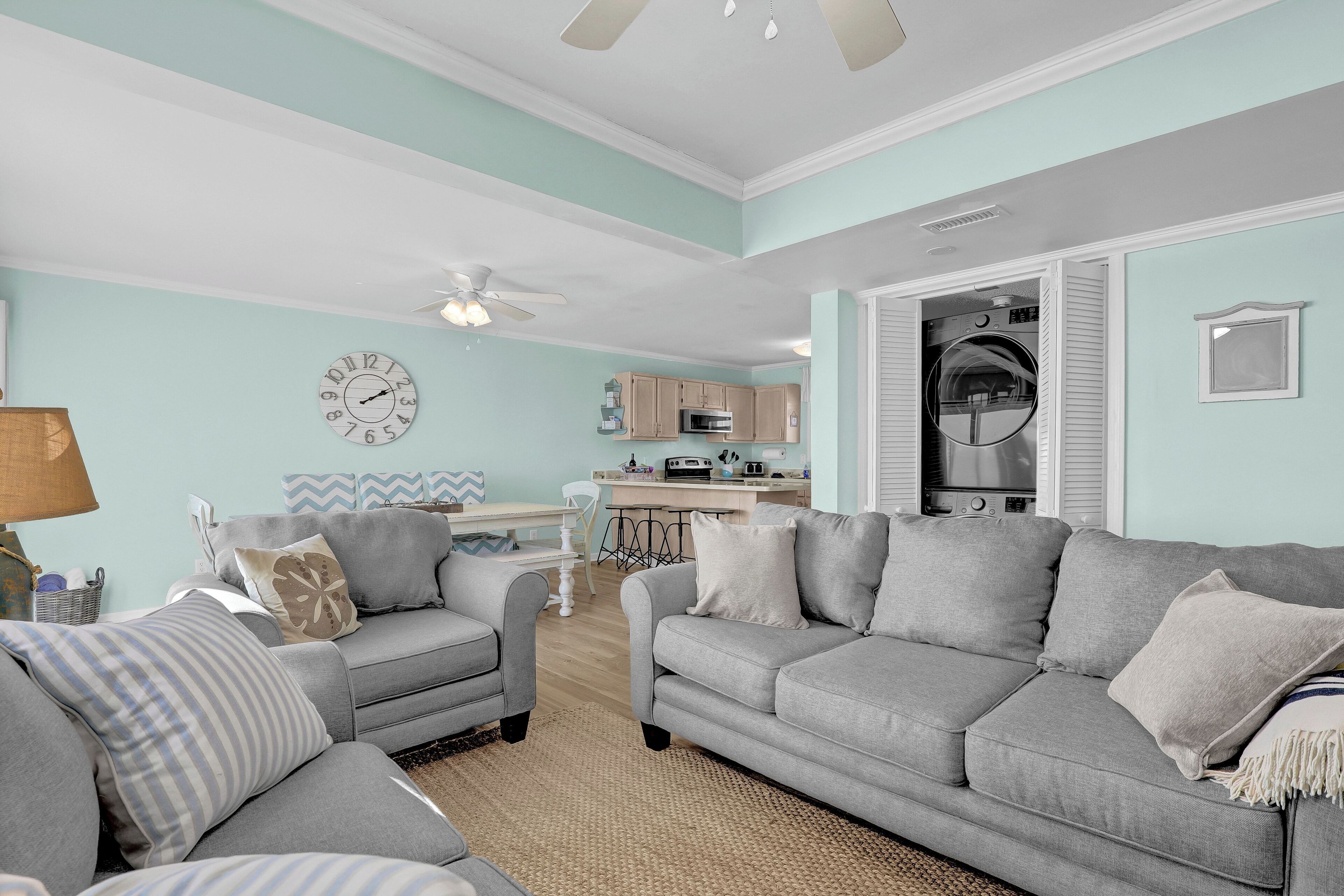 Smart TV, DVD player, books