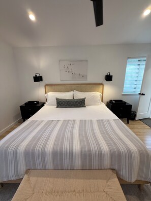 3 Schlafzimmer, Schreibtisch, Bügeleisen/Bügelbrett, Reisekinderbett