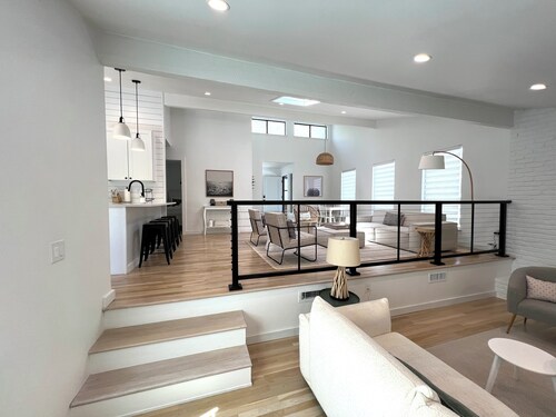 Sparkling East Hampton Oasis 3 bed 2 bath w/heated pool. Pets Welcome!