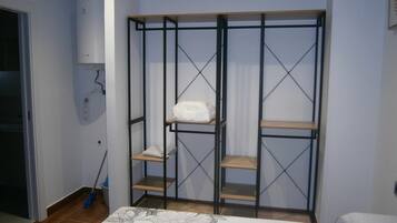 1 chambre, bureau, Wi-Fi gratuit, draps fournis
