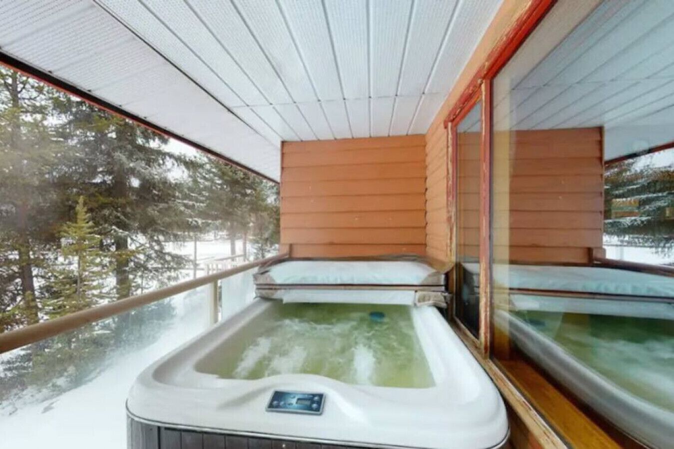 Bain à remous intérieur