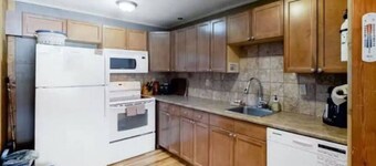 Lakefront Suite w/ Private Hot Tub | Fireplace