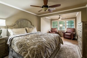 8 chambres, fer et planche à repasser, lit parapluie, Wi-Fi gratuit