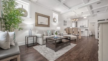 Una Smart TV, libros