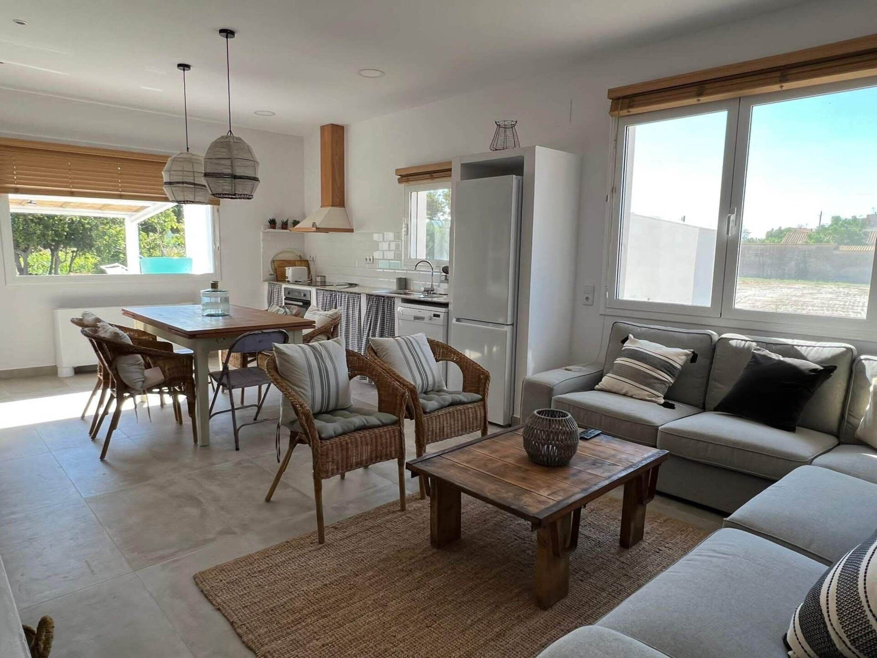 電視、壁爐、音響