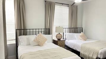 3 camere, ferro/asse da stiro, Wi-Fi gratuito, lenzuola