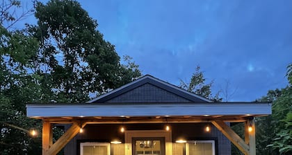 Sexiest Lil Cabin in Saugerties, NY