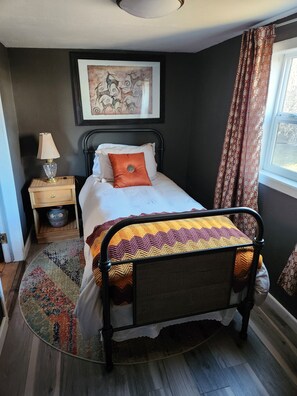 2 bedrooms, free WiFi, bed sheets, wheelchair access