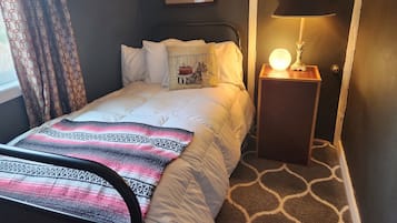 2 bedrooms, WiFi, bed sheets, wheelchair access