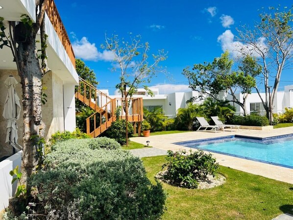 Alberca al aire libre 