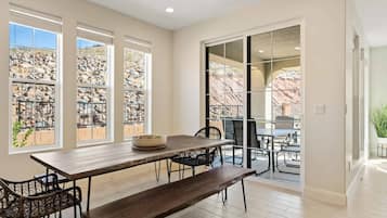 Townhouse, 5 soverom | Utsikt fra overnattingsstedet