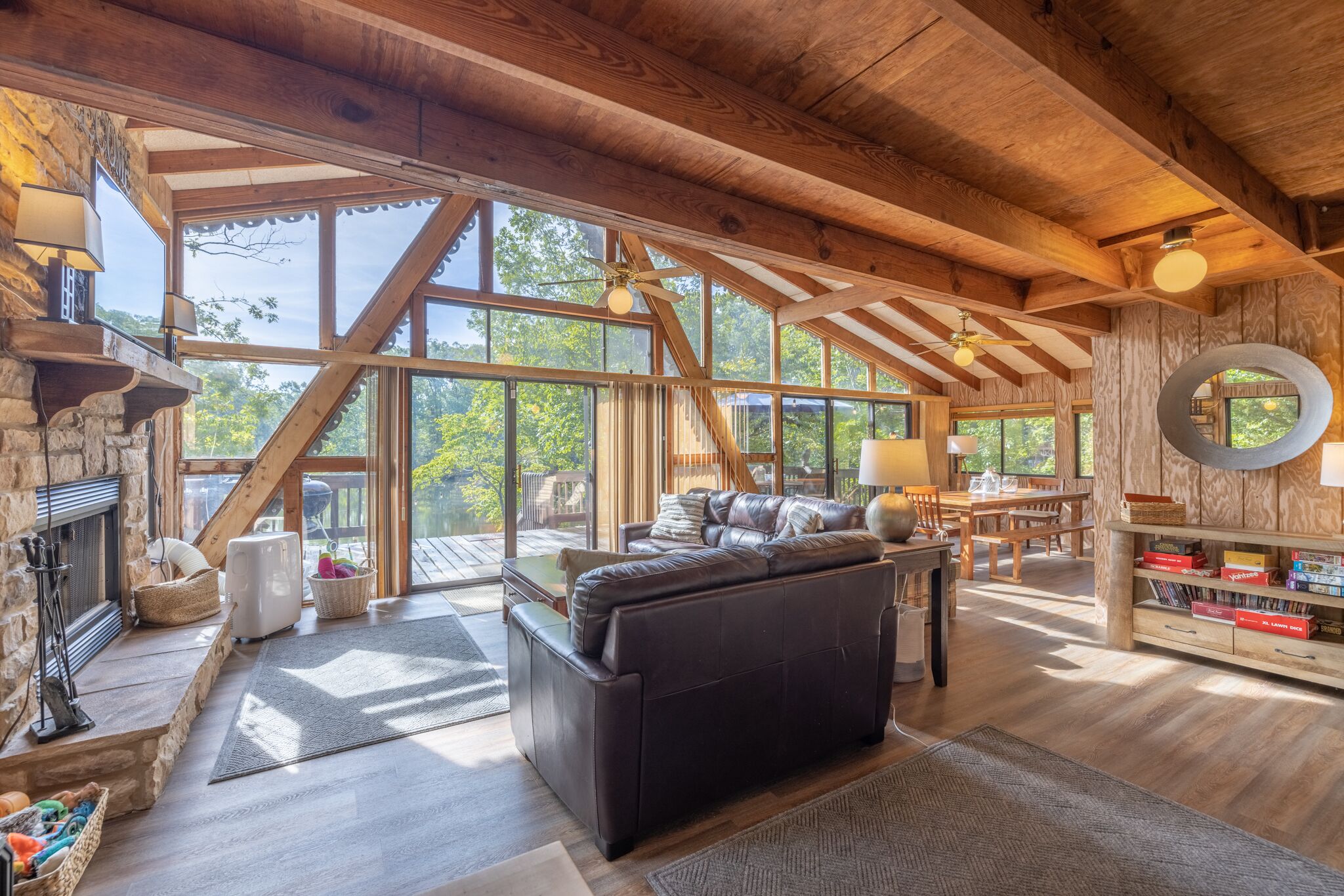 TV, peis og DVD-spiller