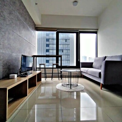 ★ Bright,Stylish Condo @ 218 Macalister Georgetown