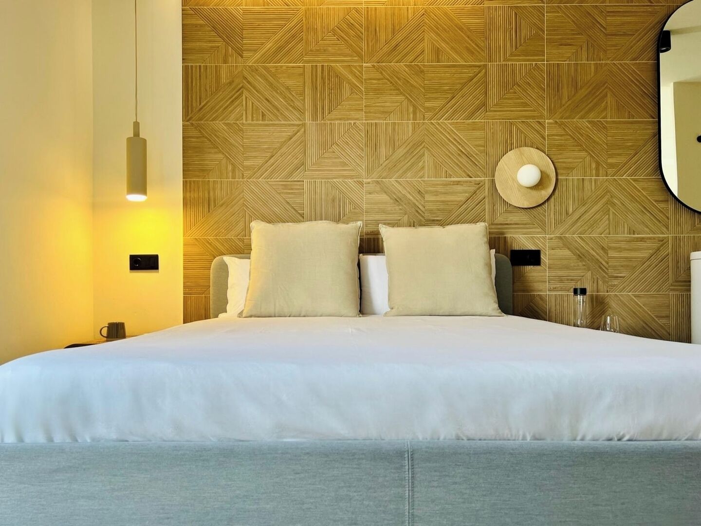 1 habitación, tabla de planchar con plancha, wifi y ropa de cama 