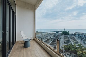 Panoramic Double Room | View from room - Adagio Dapeng Bay (Donggang)