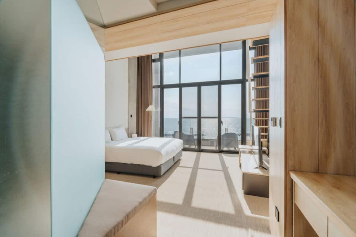 Signature Loft, Balcony, Ocean View | 1 bedroom, down comforters, blackout drapes, free WiFi