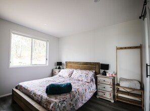 1 bedroom, premium bedding, individually decorated