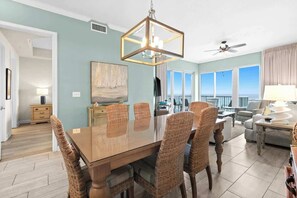 Dining - The Crescent 410 (Miramar Beach)