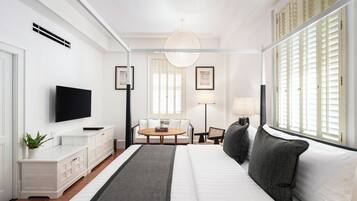 Grand Deluxe Plus King Bed Room | Room amenity
