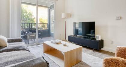 Hip Sunnyvale 1BR w/ Pool, A/C & W/D, nr highways, by Blueground