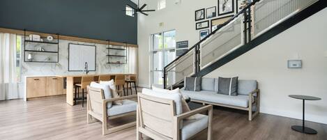 テレビ、ステレオ