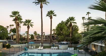 Chic Condo Minutes from Downtown Scottsdale