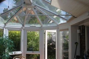 Interior - 3 bed terrace house half a mile from Kew Gardens Station (Kew)