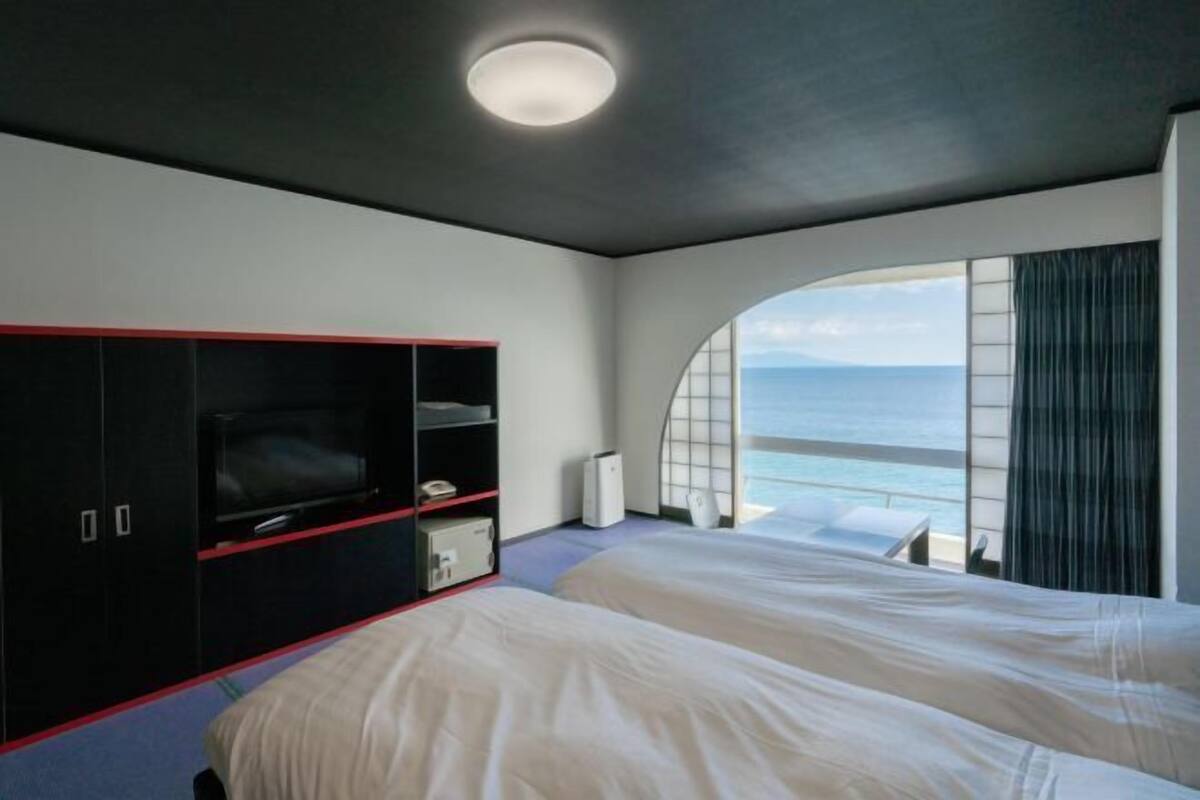 1 bedroom, in-room safe, bed sheets