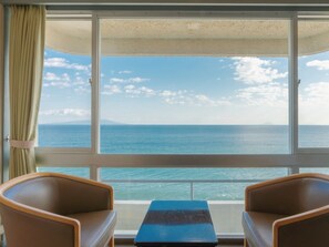 Coffres-forts dans les chambres, draps fournis