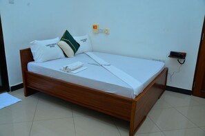 Deluxe Double Room - Flamingo Hotel Kinyerezi (Dar es Salaam)