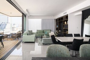 Living area - Luxury with Terrace & Sea View by FeelHome (Tel Aviv)
