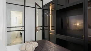 Deluxe Apartment | 2 bedrooms, iron/ironing board, cots/infant beds, free WiFi - Luxury with Terrace & Sea View by FeelHome (Tel Aviv)