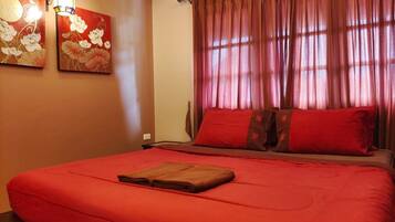 Basic Double Room | Free WiFi, bed sheets