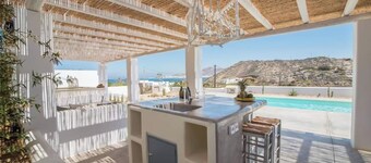 This villa is a 3 bedroom(s), 3.5 bathrooms, located in Naxos, Naxos.