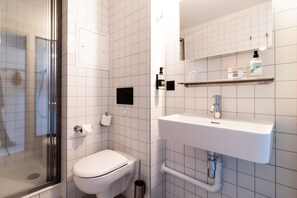 Doppelzimmer | Badezimmer