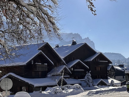 Appartement 3 pièces pour 6 pers, bien équipé, face au spa et ski bus, proche pistes et commerces