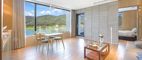 Basic Room, 1 Bedroom (401(Riverview)) | 1 bedroom, free WiFi