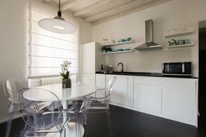 Dining - White and Blue Suite (Milano)