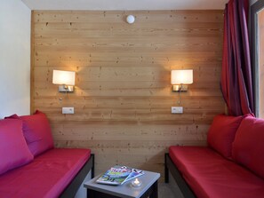 Interior - Renovated divisible studio at the foot of the slopes with balcony (Plagne Bellecôte)