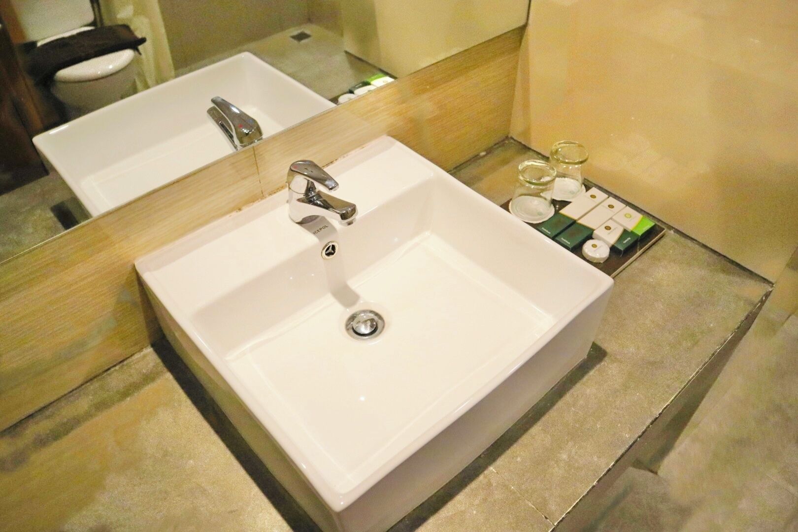 premier double or twin room, balcony | bathroom | shower, free toiletries, hair dryer, slippers