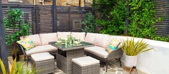 Stunning apartment + private garden. 5 mins walk to shops and bars.