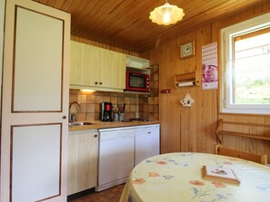 Microwave, dishwasher