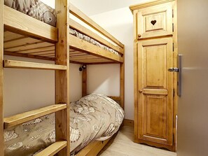 1 bedroom