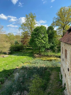 Deluxe Apartment, Private Bathroom (Bel Étage) | View from property - Urlaub im Wasserschloss Irmelshausen (Höchheim)