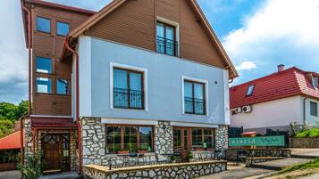 Fachada da propriedade