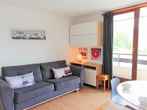 TV - Cozy studio in Morillon 4 pers, TV 150m from slopes (Morillon 1100)