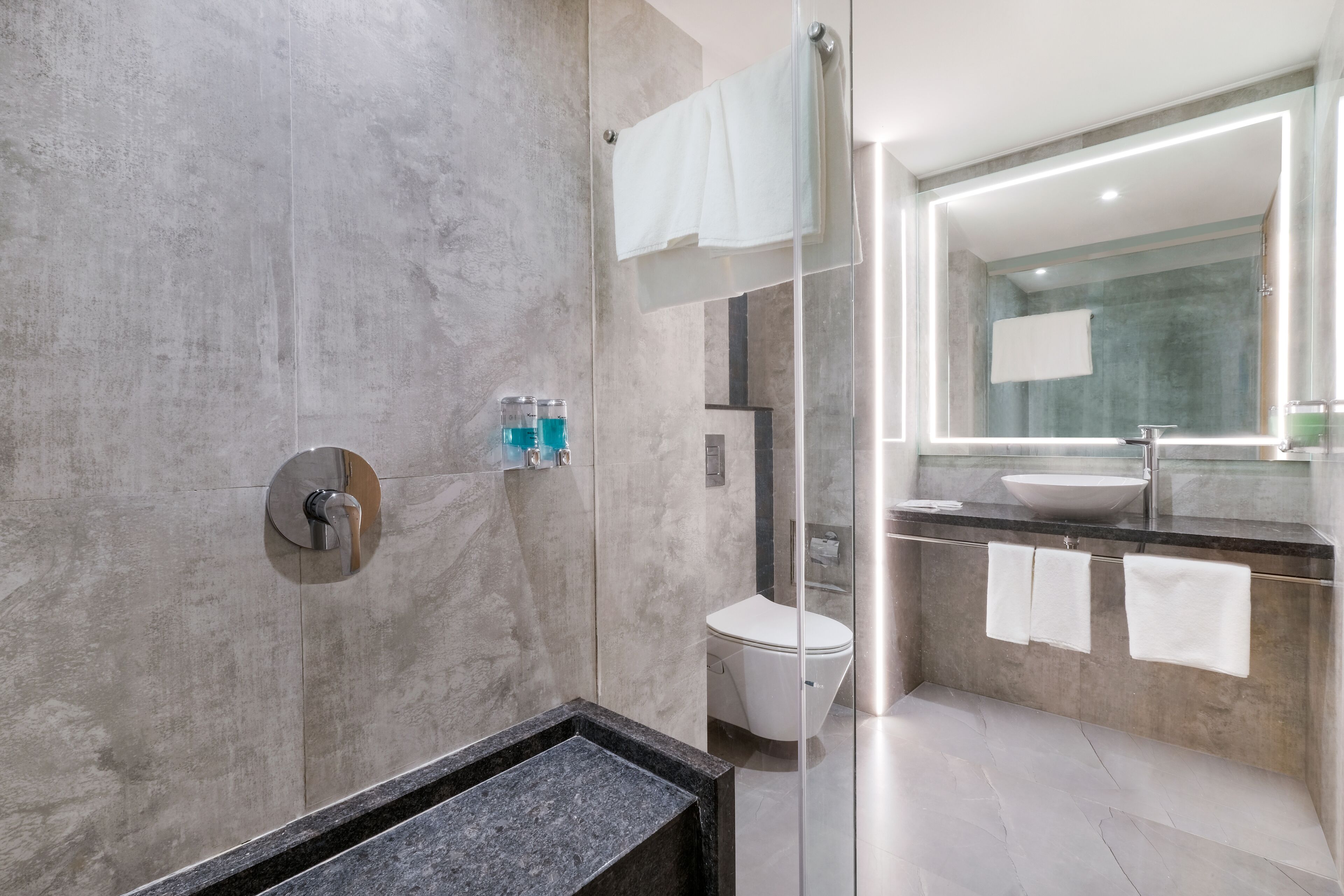 Shower, free toiletries, towels
