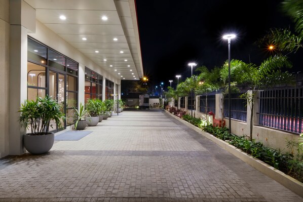 Fachada de la propiedad