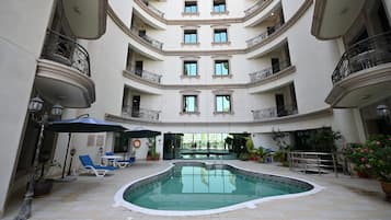 Udendørs pool